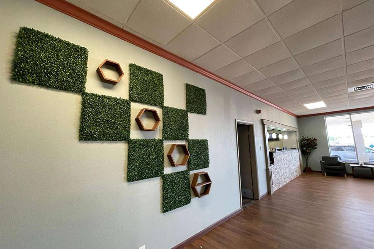 Days Inn & Suites By Wyndham Springfield Oh 외부 사진